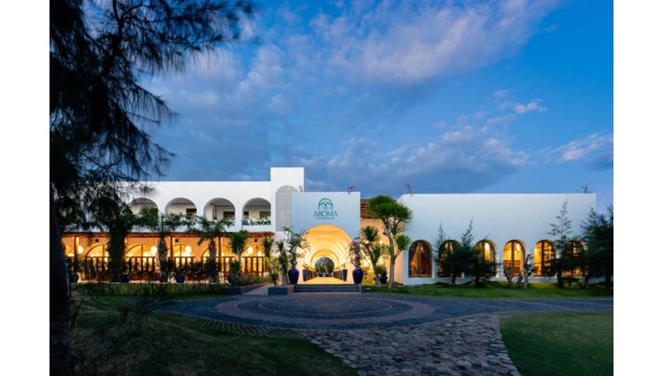 Check -In Liền Tay Ở Xứ Hoa Vàng Trên Cỏ Xanh Tại Stelia Resort Phú Yên